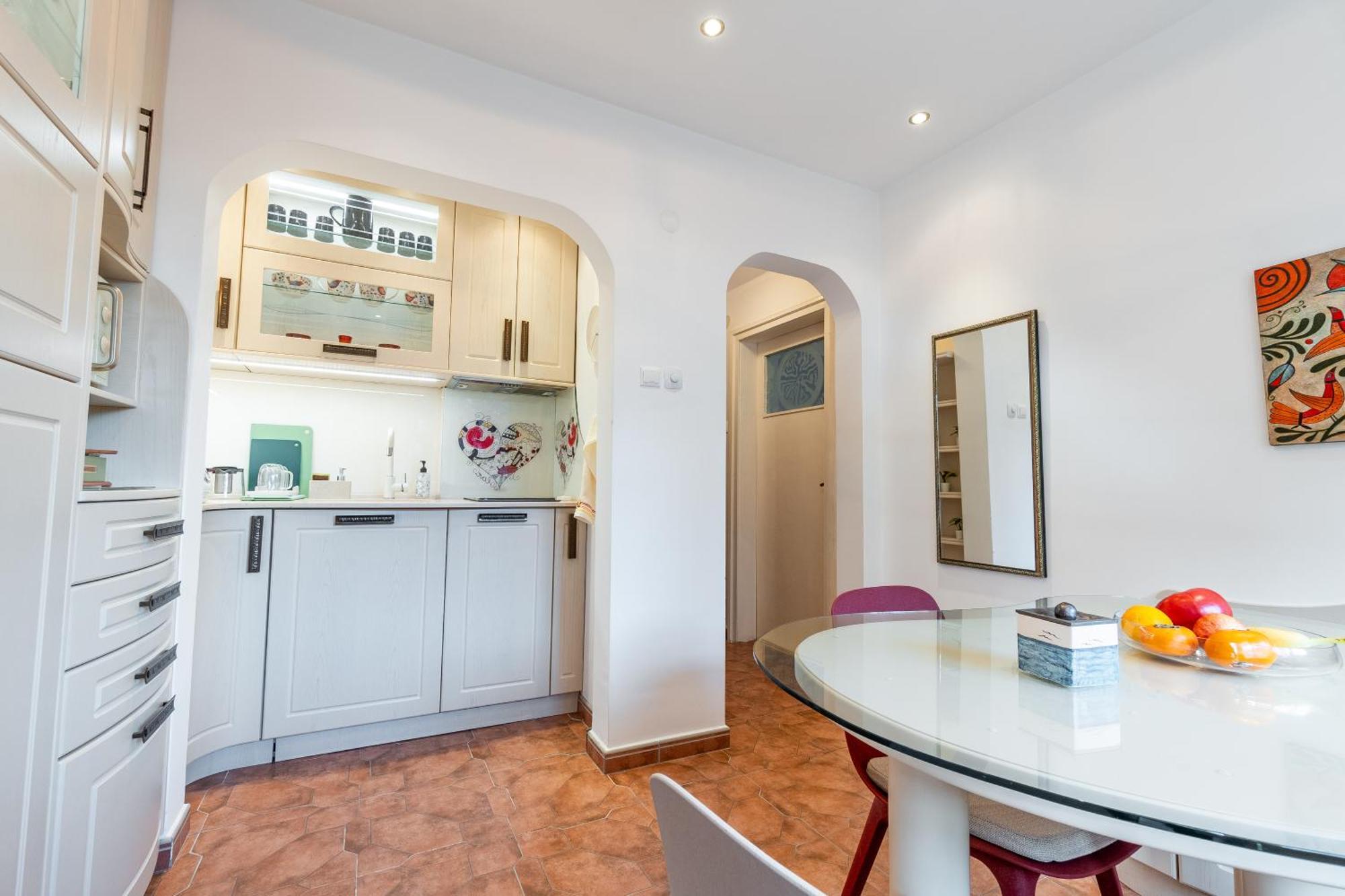Spacious 3-br Retreat *